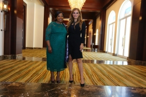 La Première Dame du Zimbabwe félicite la Sénatrice, Dr. Rasha Kelej pour sa nomination comme La Femme Africaine de l&#039;Année 2020