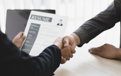 L'Agence Emploi Jeunes (AEJ) : un levier majeur pour l'employabilité des jeunes en Côte d'Ivoire