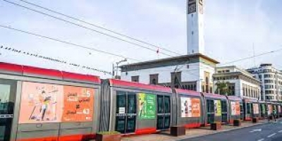 Oxfam au Maroc : Le tram s'habille contre les violences faites aux femmes